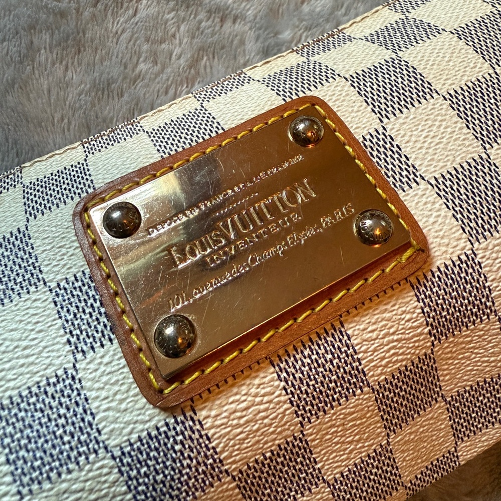 authentic Louis Vuitton Eva crossbody - Picture 5 of 15